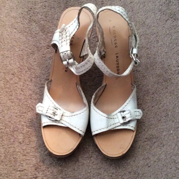 Heels - Picture 3 of 3